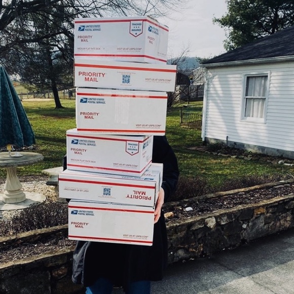 ✨Welcome to my Closet✨ - Picture 10 of 16